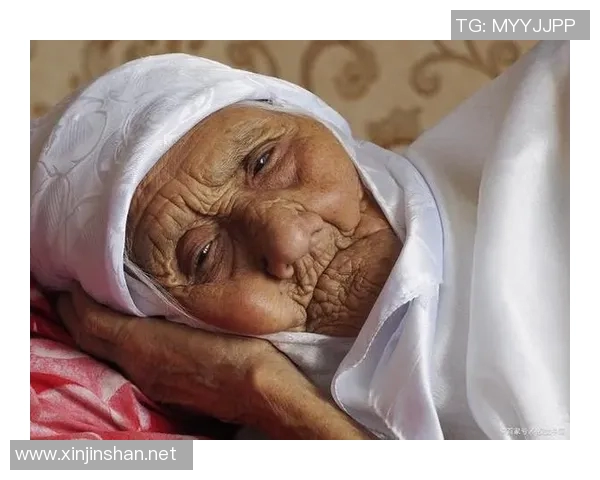 足球明星悲惨离世的背后故事与未解之谜探讨 足球明星悲惨离世的背后故事与未解之谜探讨